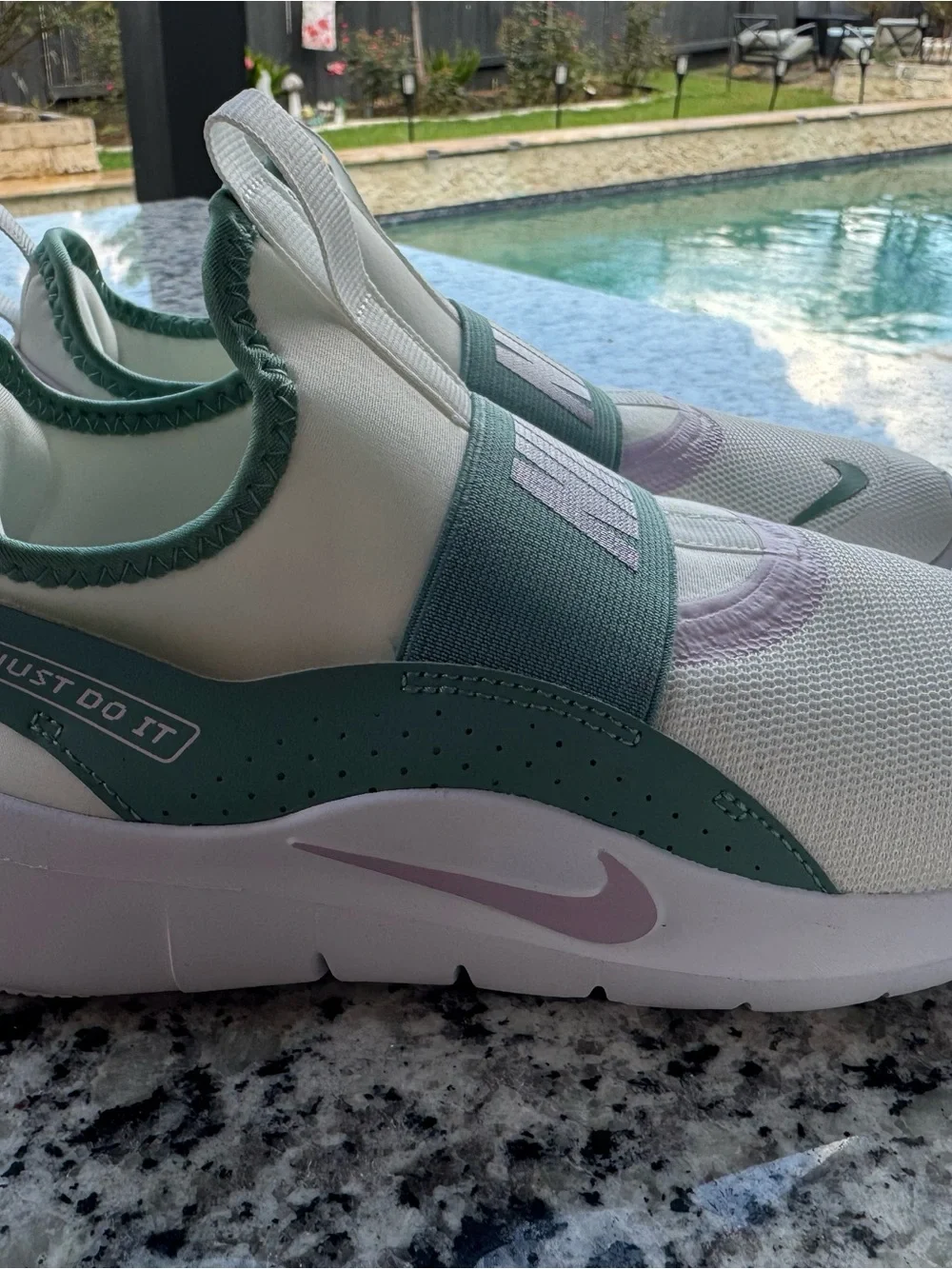 Nike sleek slip